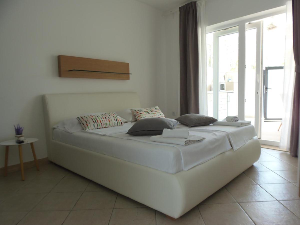 Villa Rajski Dvor 2 Bol Extérieur photo