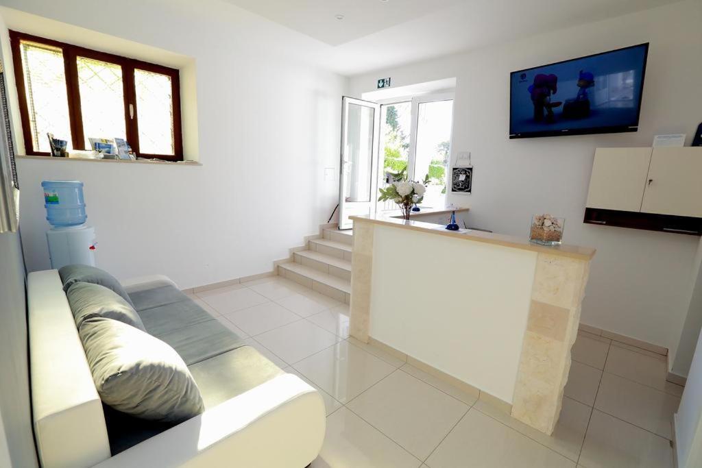 Villa Rajski Dvor 2 Bol Extérieur photo